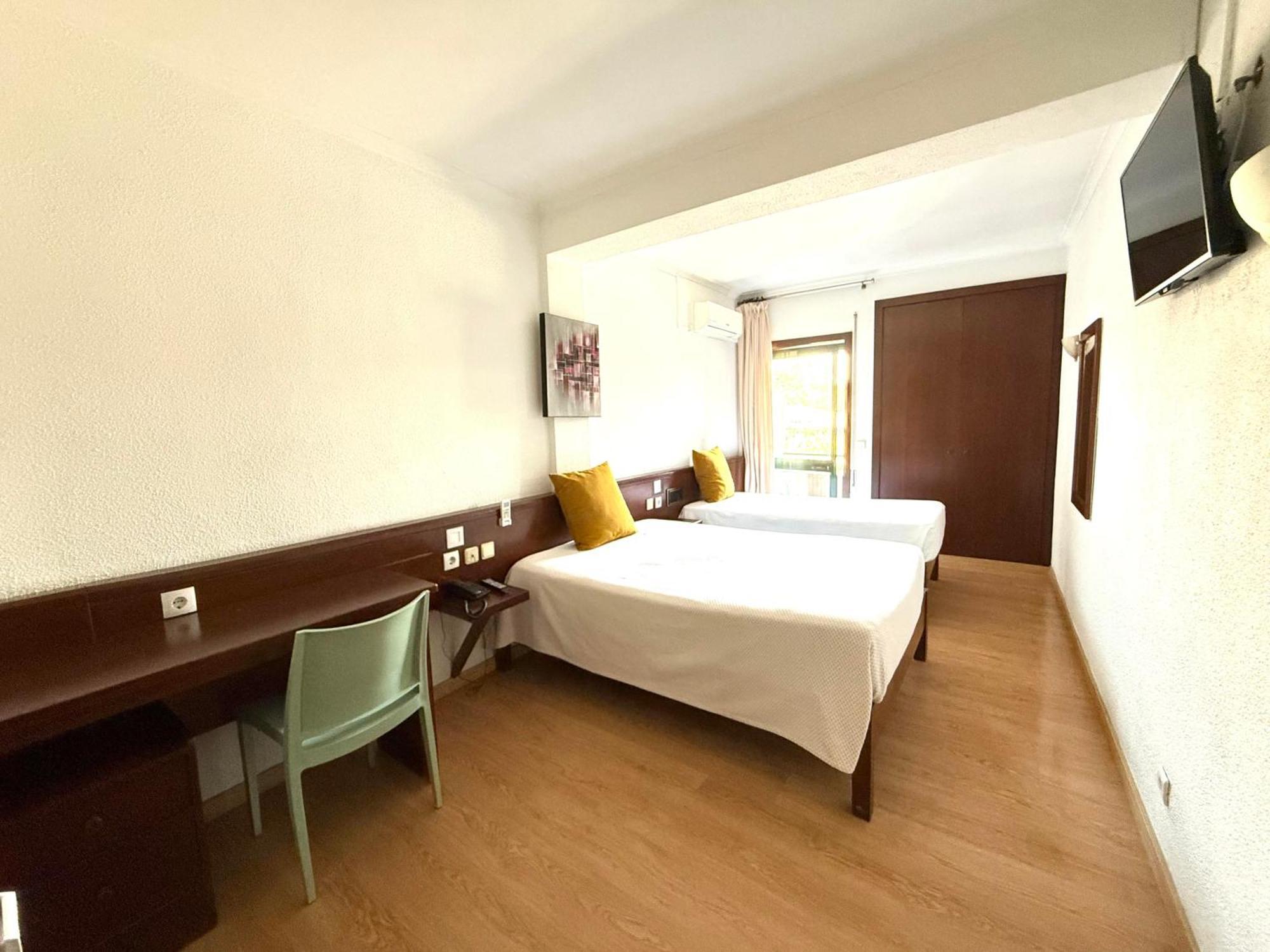 Residencial Dona Teresa Otel Maía Dış mekan fotoğraf